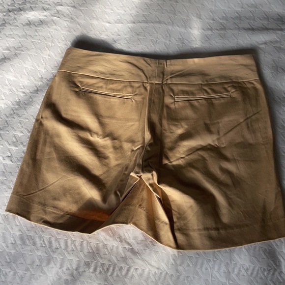 Shorts - Picture 4 of 4